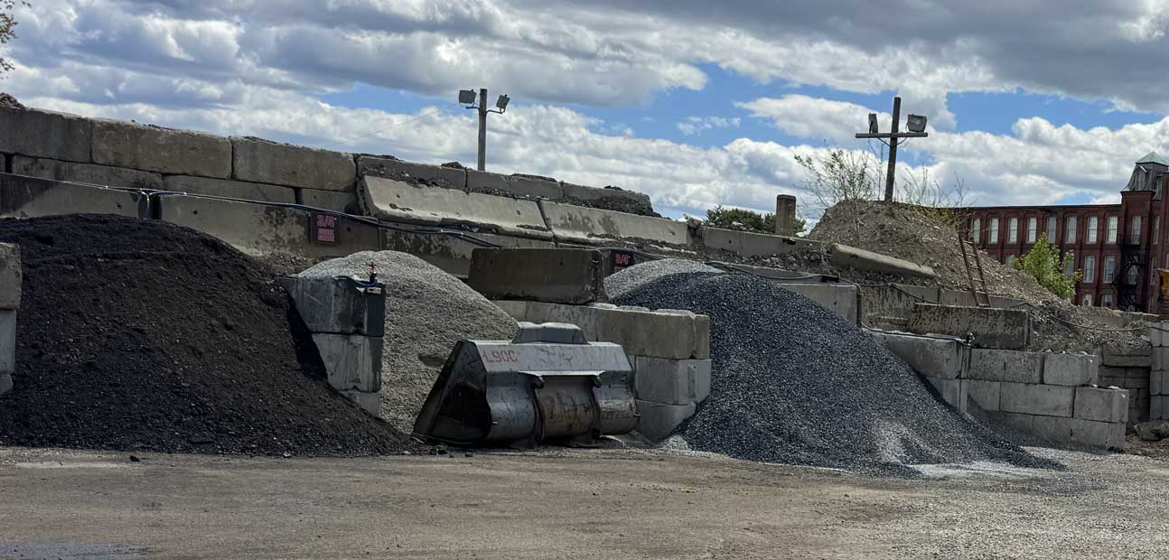 bulk landscaping material yard