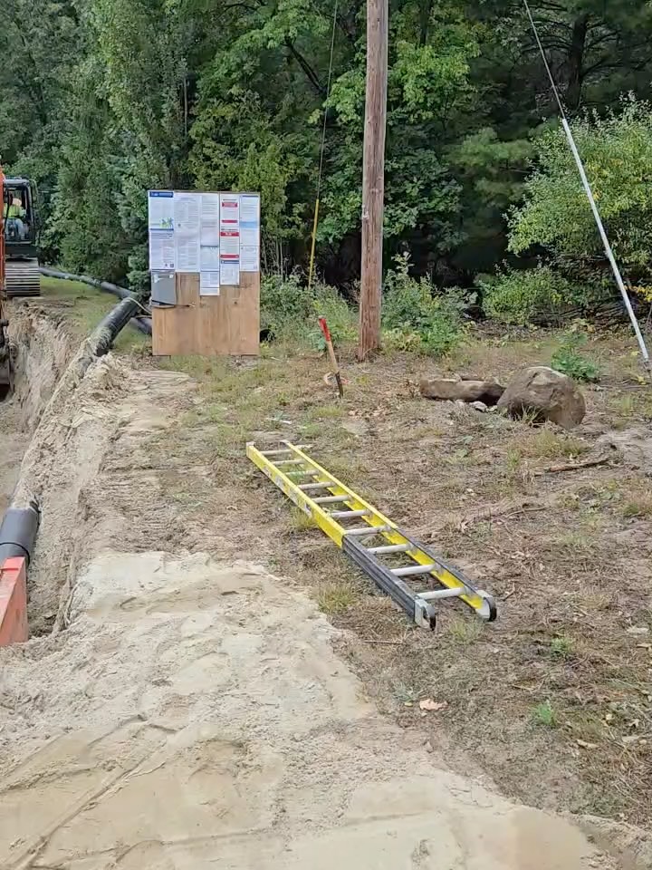 On-site installing HDPE piping for a new PEFA water treatment facility. Our team is currently handling the fusion process, ensuring the integrity and durability required for municipal water infrastructure. Precision is the priority when it comes to long-term system performance. #HDPE #PipeFusion #CivilConstruction #WaterInfrastructure #Excavation